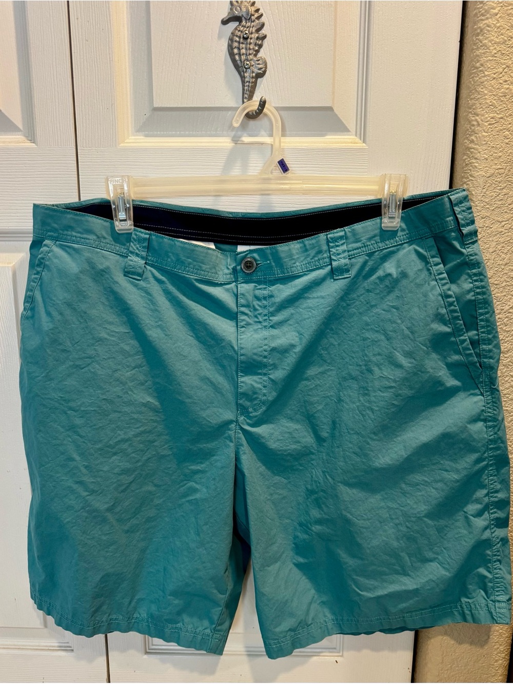 Columbia Men's Casual Teal Flat Front Shorts